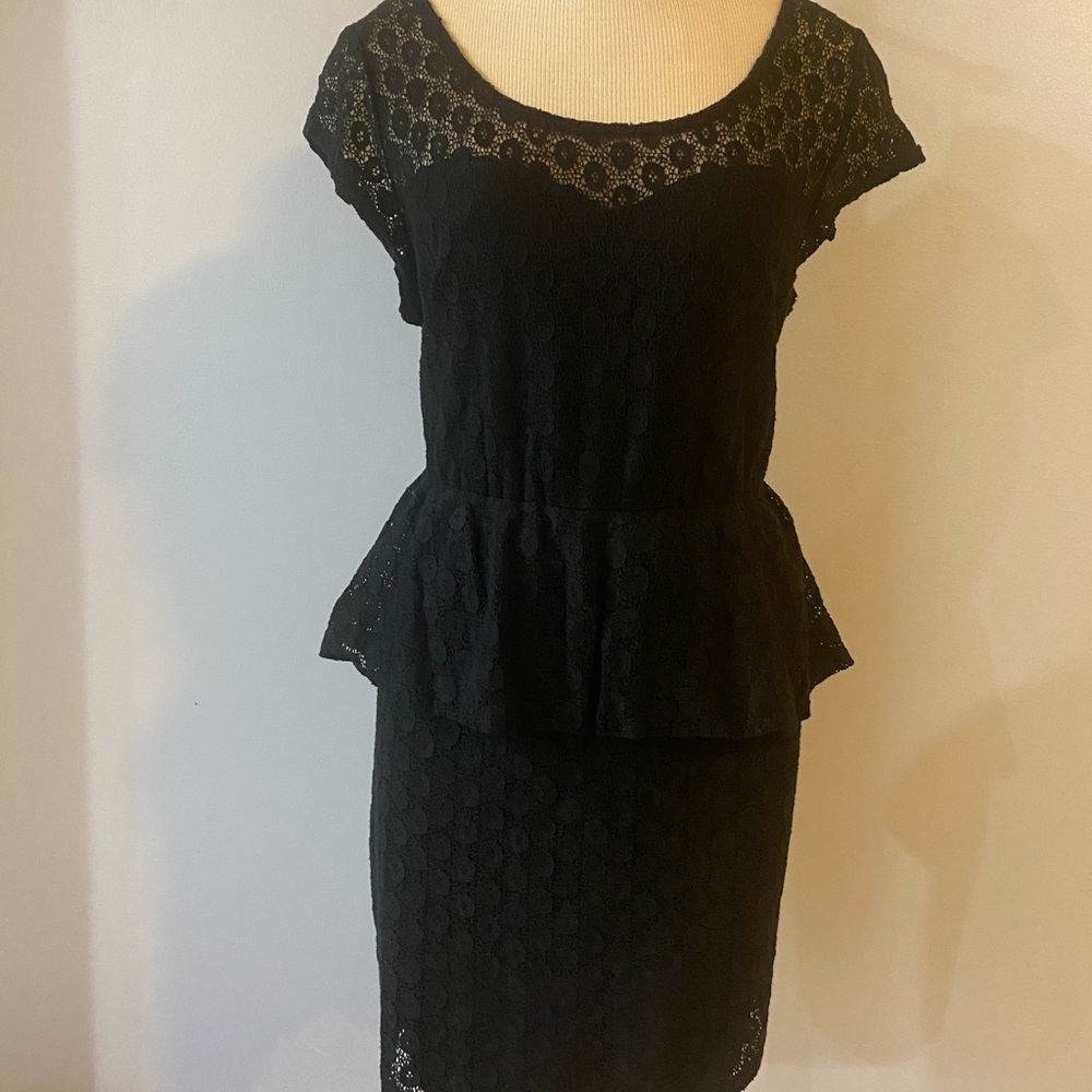 Black lace dress